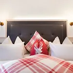 Garni Sonnhof Hotel 4*