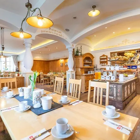 Hotel Garni Sonnhof 4*