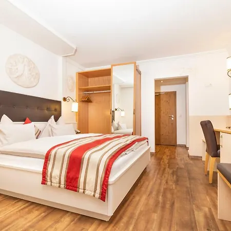 Hotel Garni Sonnhof 4*